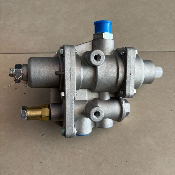 Fuel Water Separator Combination Valve 13C0026C3 For LiuGong 380 Wheel Loader