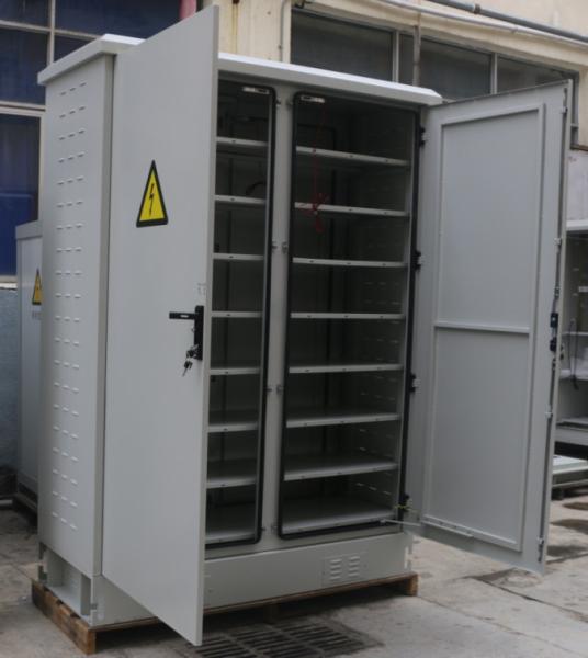 Single Wall Two Bay Outdoor Battery Enclosure With 2 Layers Battery Bracket Front Doors