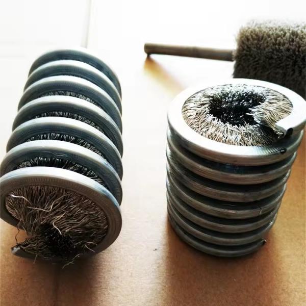 Pincel de tira espiral de aço revestido de latão para tratamento de superfície de limpeza de fios
