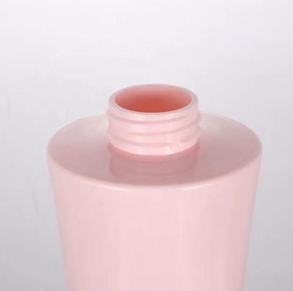 O champô cor-de-rosa cosmético plástico engarrafa o empacotamento da loção do corpo quadrado
