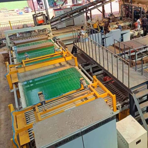 Planta de fabricación de ladrillos de arcilla cocida Máquina de fabricación de ladrillos 36000 ladrillos/hora Capacidad 18.8kw