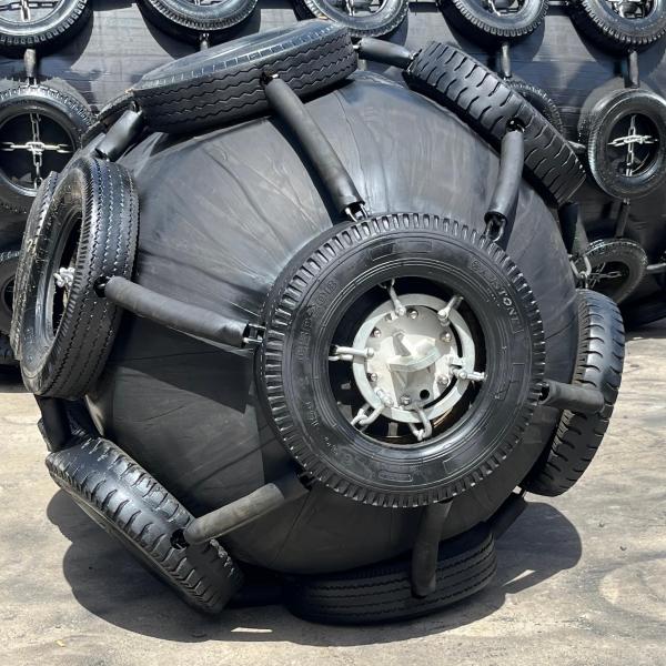 50Kpa 80Kpa Initial Pressure Yokohama Pneumatic Fender Corrosion Resistant ISO17357 Standard