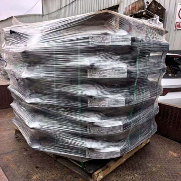 New Condition Tractor Truck Suspension System Spare Parts Axle Stabilization Jet Thrust V-Type 2931070-HA410