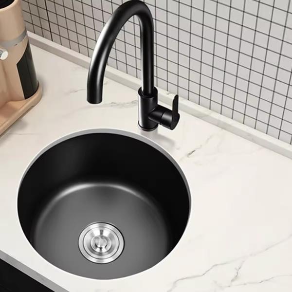 Small Round Kitchen Sink with Single Bowl and Mixer Tap Hole in 304 Stainless Steel