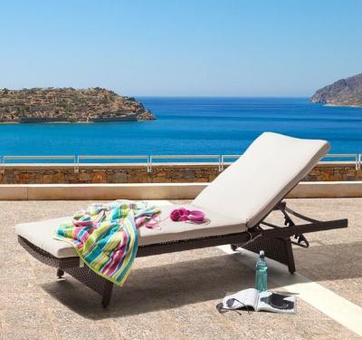 Hotel Poly Rattan wicker beach chair Aluminium Outdoor Garden Chaise lounge chair