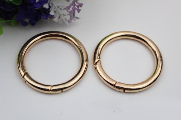 Custom high quality 40 mm light gold round shape spring snap hook for bags