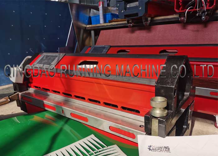 конвейерная лента PVC PU 300-2100mm соединяя прессу воздушного охлаждения машины соединяя