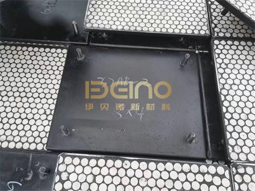 Hot Vulcanization Alumina Ceramic Tile Wear Liners No Sticking