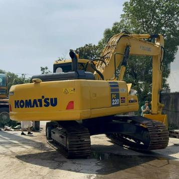 Engins de chantier d'occasion Komatsu PC220 PC220-7 Pelles hydrauliques à godet rétro chenillées 22 tonnes Excavatrice Komatsu d'occasion
