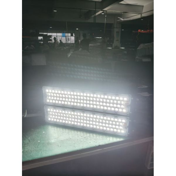 High Brightness Waterproof Ip65 High Mast Stadium Light 50w 100w 150w 200w 250w 300w 400w 500w 600w Stadium Led Flood Light