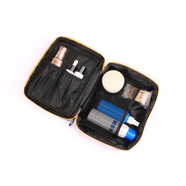 Polyester Travel Cosmetic Portable Makeup Bag , Brush Pouch Toiletry Kit Cute Women Carrying Case