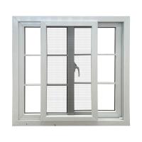 Des fenêtres coulissantes horizontales en PVC avec écran anti-moustiques