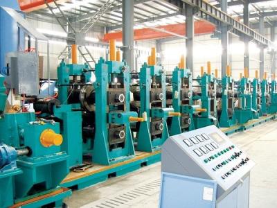 comprimento 380-480Volt API Tube Mill Equipment Hydraulic Decoiler de 6m-12m