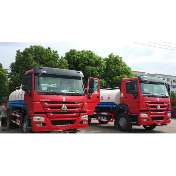 Sinotruk Brand 4x2 Liquid Tanker Truck Diesel Fuel Engine Manual Transmission