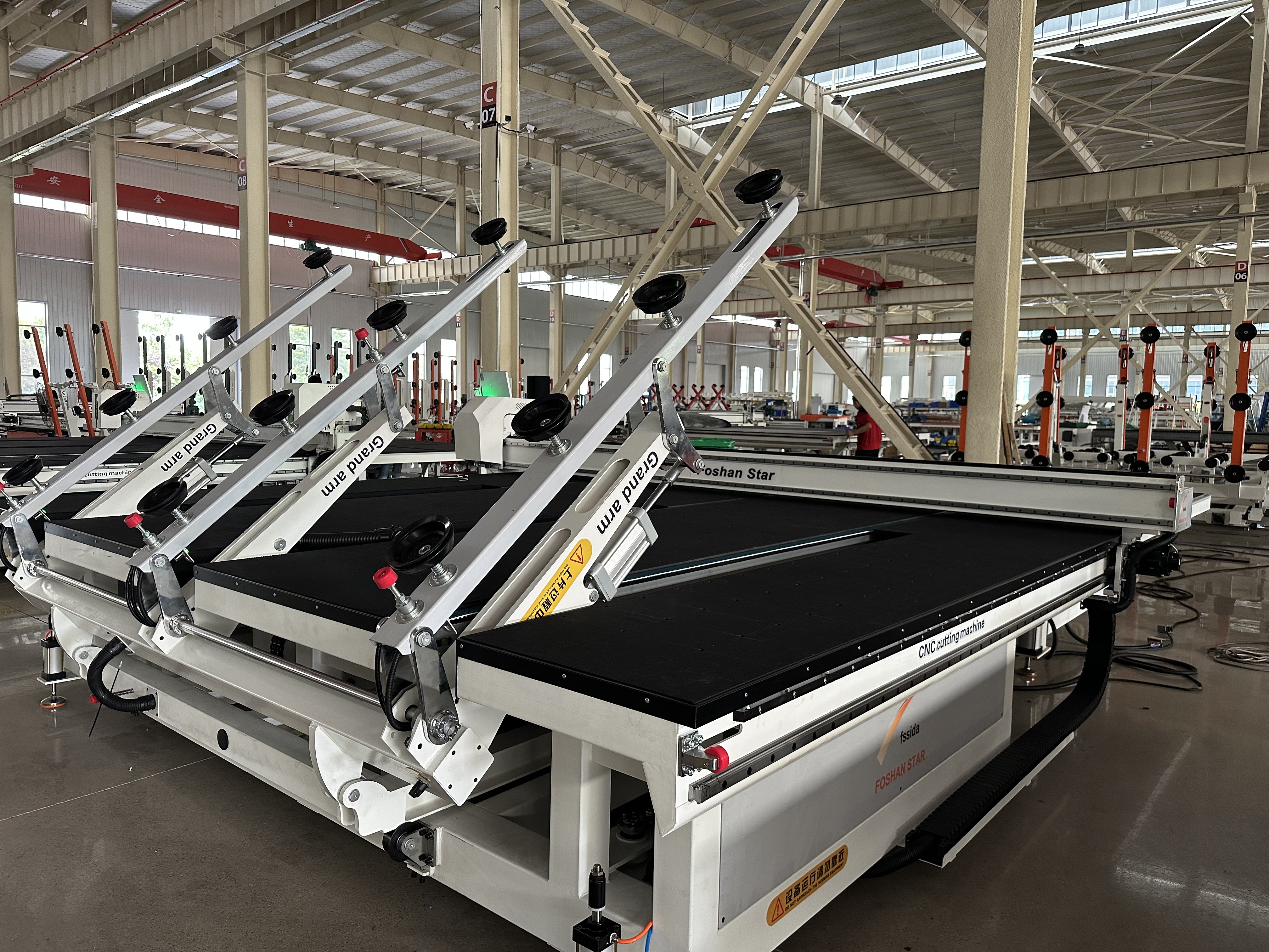 15KW Automatic CNC Glass Cutting Machine 160m/min With Two Tables