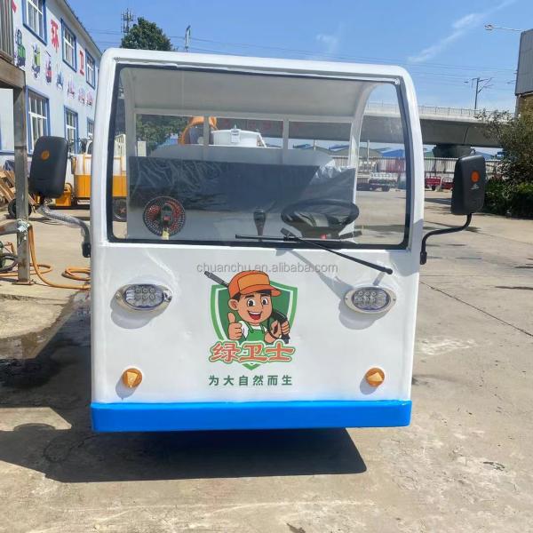 Véhicule de pulvérisation de brouillard électrique pur à quatre roues pour économie d'énergie et protection de l'environnement