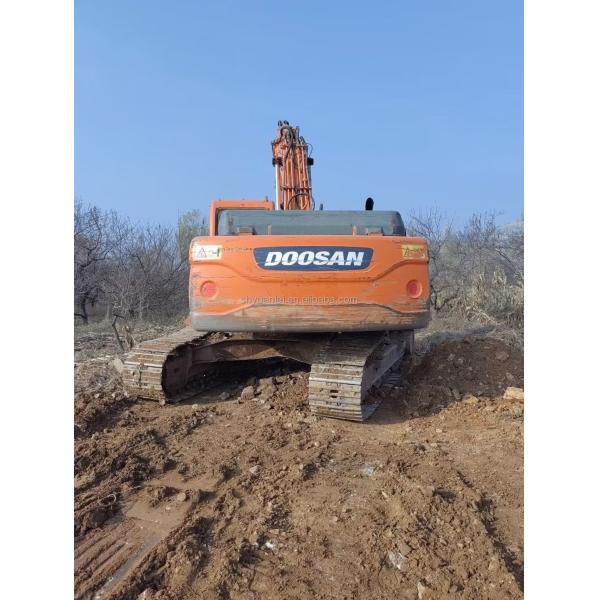 29500 kg de segunda mano DOOSAN DX300 Excavadora 151KW Apto para el trituración y asequible