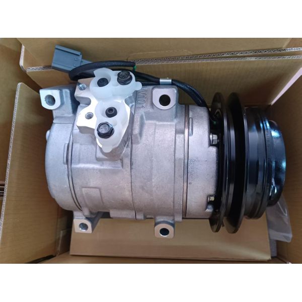 Auto AC Conditioning Compressor For  Komatsu excavator MITSUBISHI CANTER FUSO FE71PB  10S15C 24V 1A