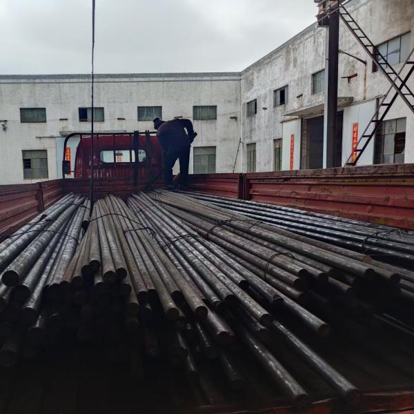 UNS N08904 / 904L Круглый ствол из нержавеющей стали Диаметр 5 - 350 мм Яркий ствол / Черный ствол