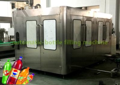 As bebidas efervescentes da isóbara automática/carbonataram a máquina de enchimento 8.07kw do refresco