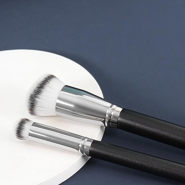 2 Pieces Makeup Kit  Foundation Cosmetic contour makeup brush Highly Versatile