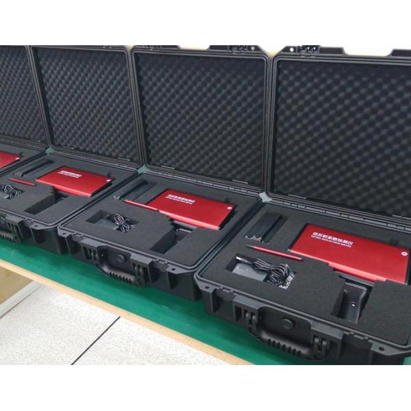 赤い交通標識のRetroreflectorのメートル1のかちりと言う音の口径測定3500mAh DC 8.4V