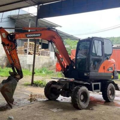 Used Mini Wheel Excavator Digger DOOSAN DH60 Second Hand Excavator 5550 kg
