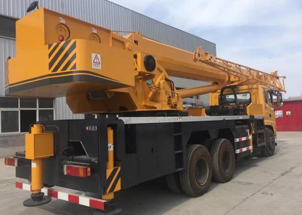 Durable Heavy Construction Machinery 25T Truck Mounted Jib Crane With Telescopic Boom