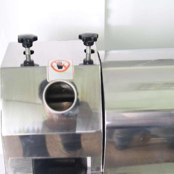 Custom-made High-Quality Commercial Sugarcane Juicer (with Engine) 304 Stainless Steel Construction High Efficiency & Energy Saving Ideal for High-Traffic Juice Bars