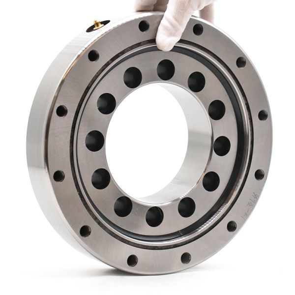 RU Series RU42 RU42UU RU42X RU42UUCC0P5 XRU2012 CRBF2012AT 20x70x12mm High Precision Robot Arm Cross Roller Bearing RU