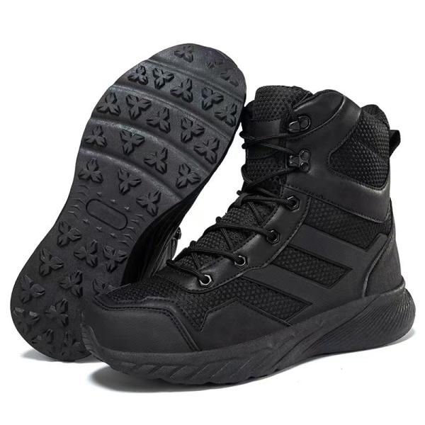 Des bottes de randonnée tactiques, résistantes au glissement, et des bottes de sauvetage.