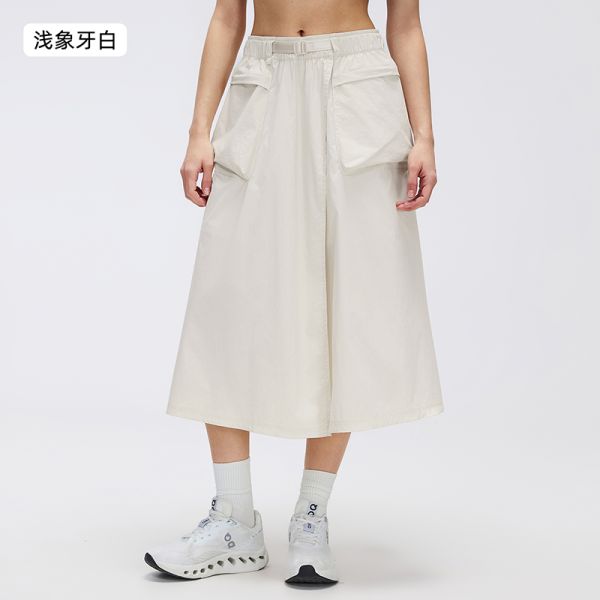 Black High Waist A-Line Midi Skirt with Cargo Pockets for Casual and Outdoor Wear