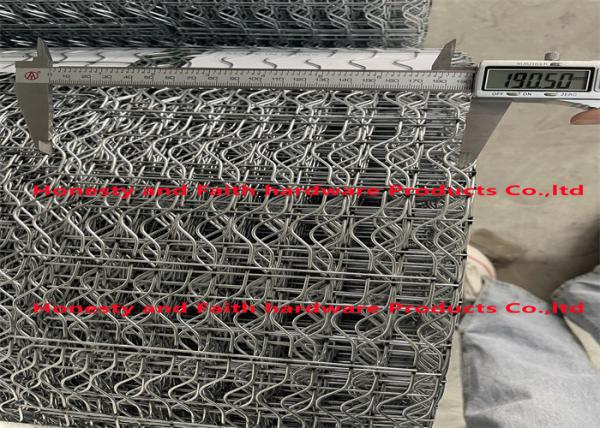 1.8mm Abertura 25.4X67mm Galvanizado reforçado malha de arame soldado para oleoduto de águas residuais