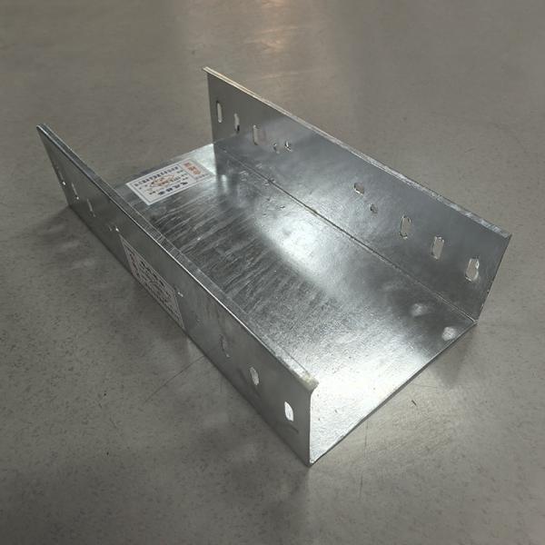 Wall Mounted Underground 50mm Galvanised Cable Tray Hot Dip Zinc Plating OEM