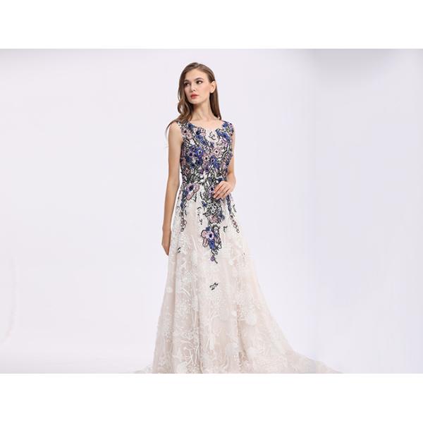 White Lace Embroidery Floral Sleeveless Formal Evening Gowns With Built - In Bra