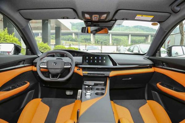 Changan UNI-V Hybrid Special Engine Front-engine Front-wheel Drive Layout FF