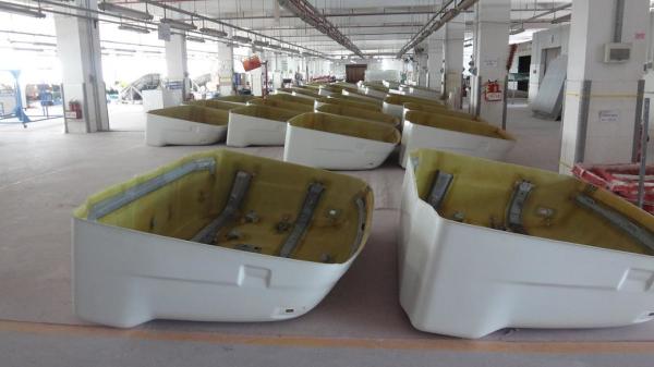 Lightweight Custom Fiberglass Automotive Components Customized for Vehicles