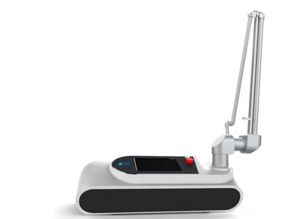 Skin Resurfacing Laser Facial Machine Fractional Co2 Therapy 40W / 30W With 5 Treatment Heads