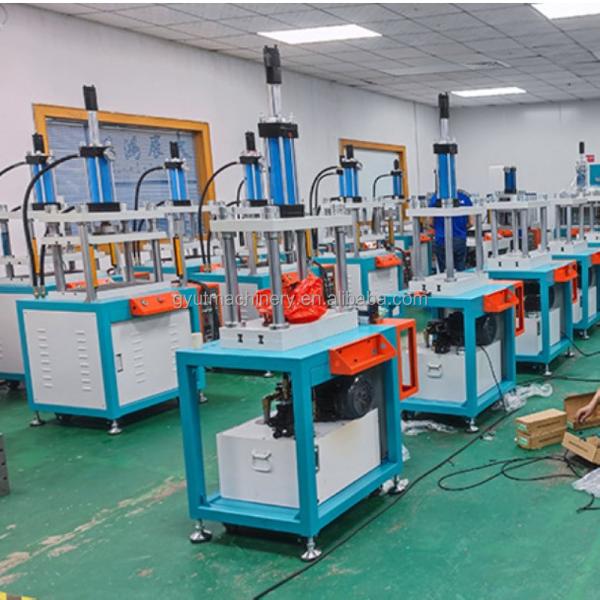 Сделайте самостоятельно розовые рощи, расплавляйте мыло, заливайте ванной бомбой, прессой мячи, простой и для нужд гостиниц