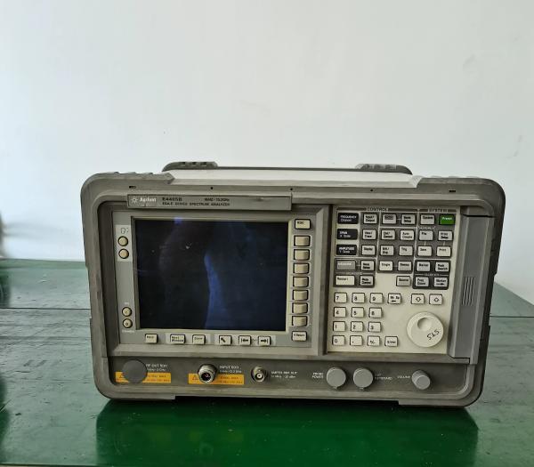 Agilent E4405B Portable ESA E Spectrum Analyzer Used 13.2 GHz