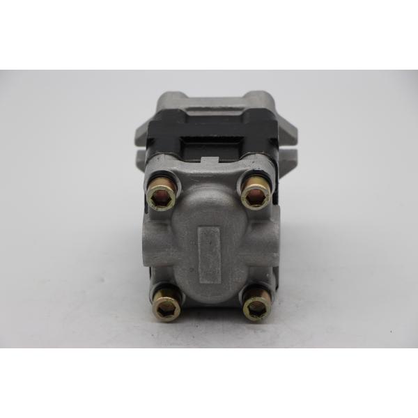 Hot sale good quality PVD-2B-36 gear pump .hydraulic pump for KOMATSU PC35 excavator