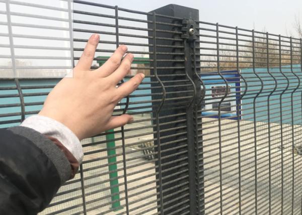 South Africa Anti Climb Security Fencing , Galvanized Steel Wire Fence For Prison