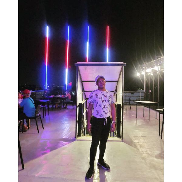 1000mm LED Meteor Lights RGB Full Color Milky White Tube for Outdoor Decorative Application