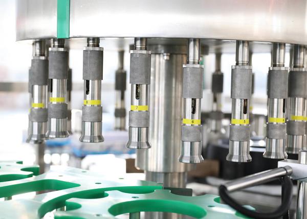 Rotary / Linear Hot Melt Glue Labeling Machine For Liquid Beverage Packaging Line