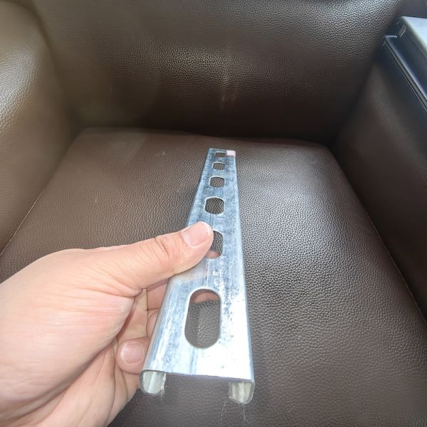 Hot-Dip Galvanized Metal Strut Channel with 100-900mm Width for Easy Installation in Commercial and Industrial Buildings