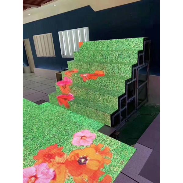 Longda Outdoor Full Color Led Display 104x104 Dots High Definition