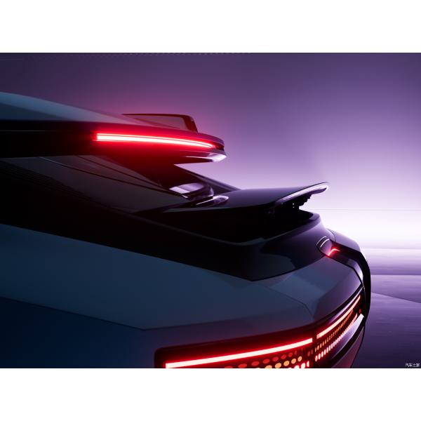 HiPhi Z Электрический роскошный автомобиль Интеллектуальное вождение 705 км Дальность 0-100 км / ч Ускорение 3,8 с