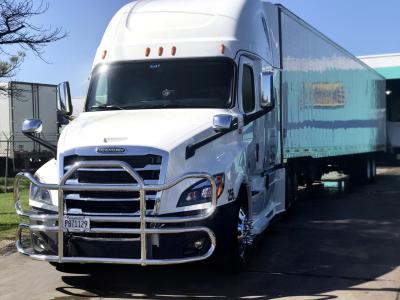 Heavy Duty Deer Grille Guard , Pickup Deer Guard For New Freightliner Cascadia