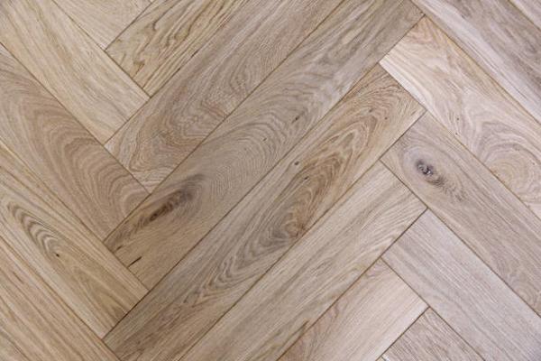8mm 10mm 12mm AC4 HDF Embossed Surface Laminate Wood Floor with and German Technology
