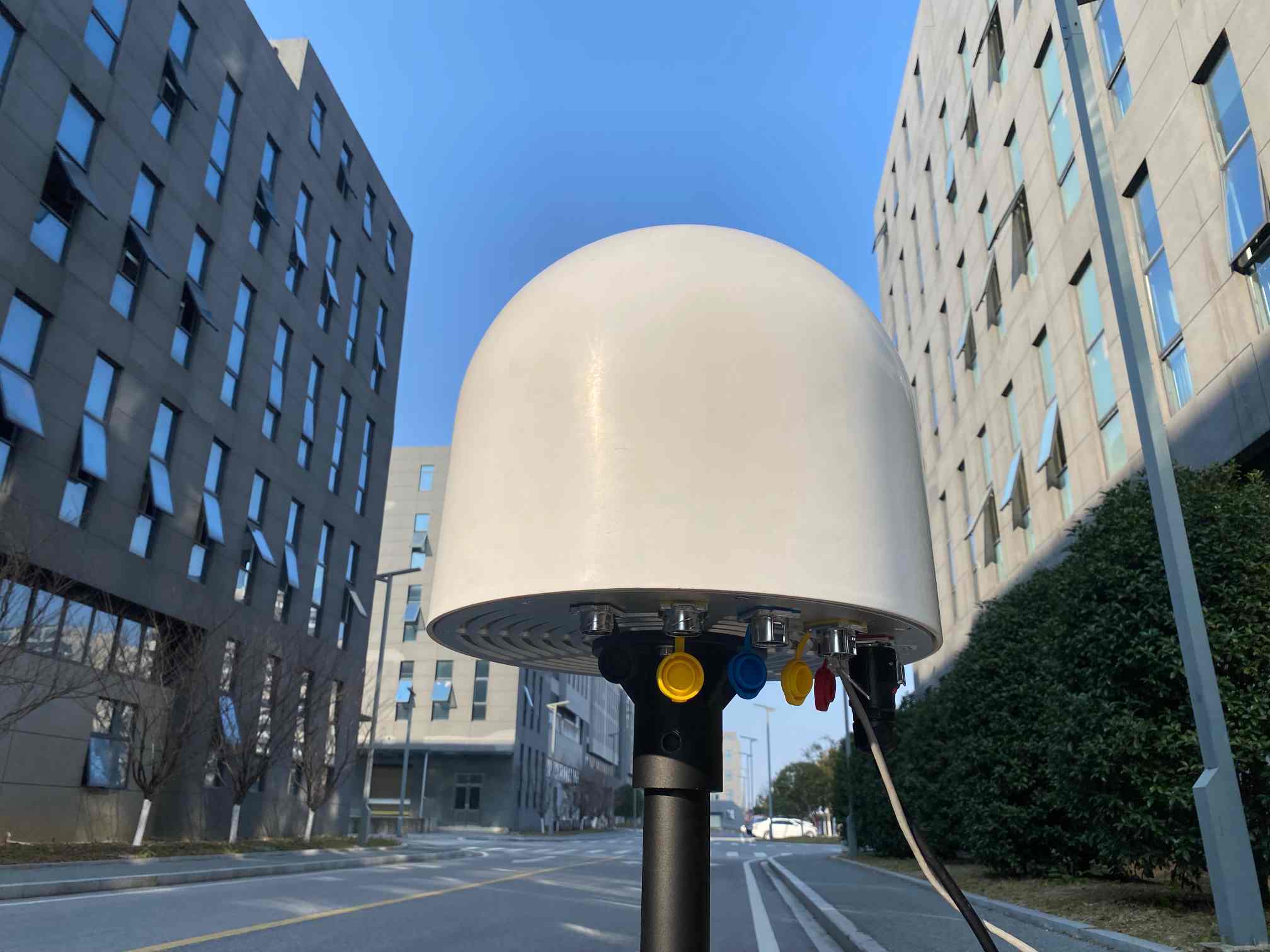 Fixed RF Drone Detector with 70MHz-8GHz Frequency Band, 8-21KM Detection Range, and 360° Detection Azimuth